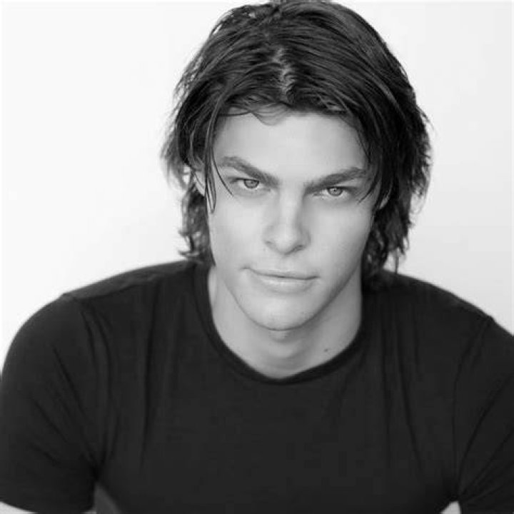Blake Draper (actor) - Wikipedia, Age, Net Worth, Biography , Spotify, TikTok, Facebook, Facts and Family