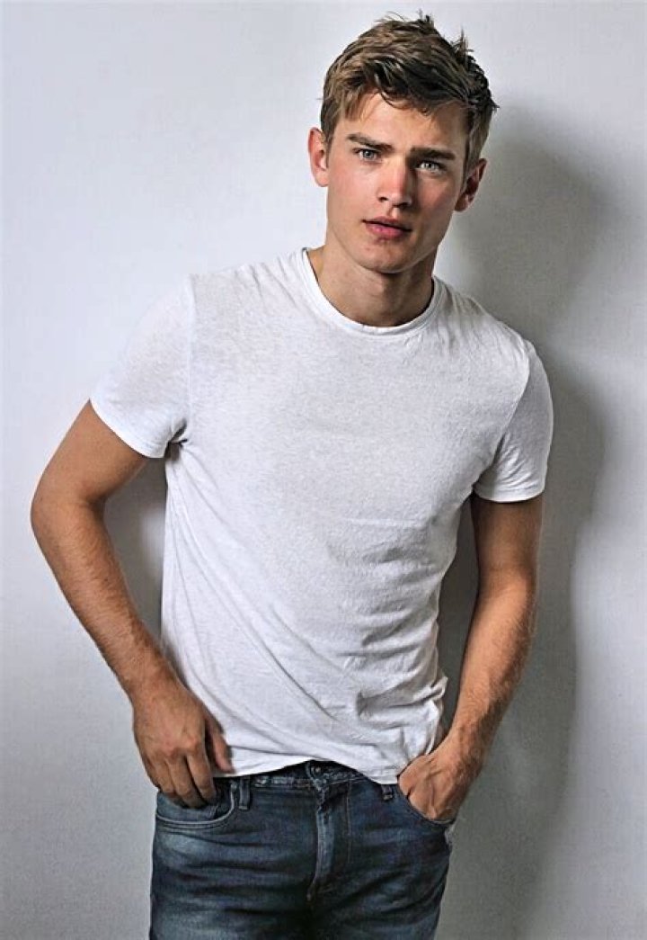Bo Develius - Bio, Age, Wiki, Facts and Family