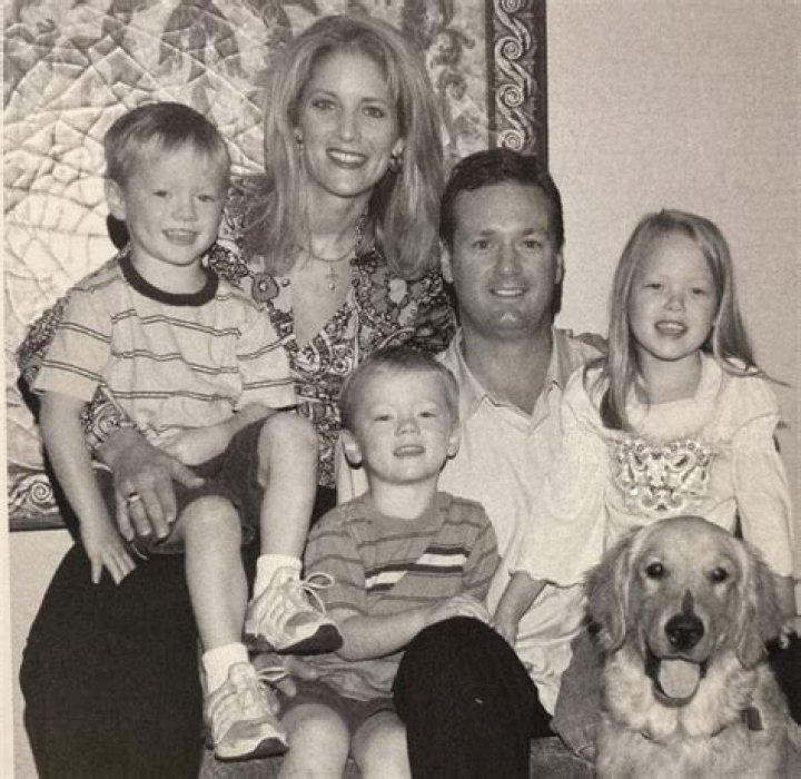 Bob Stoops - Bio, Age, net worth, Wiki, Facts and Family