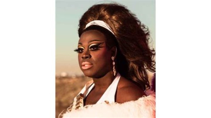 Bob The Drag Queen - Bio, Age, height, weight, Wiki, Facts and Family