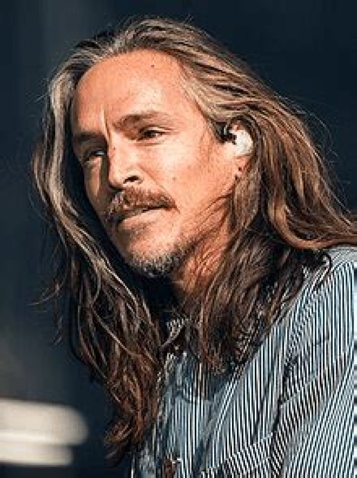 Brandon Boyd - Bio, Age, net worth, height, Wiki, Facts and Family