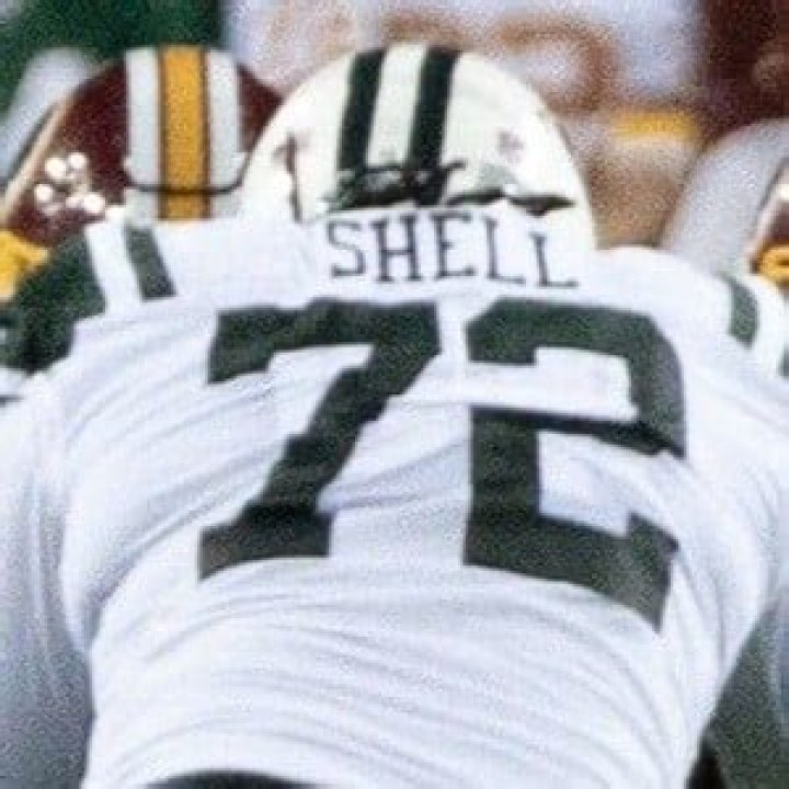 Brandon Shell: Football Player Detailed Bio, Age, Birthday, & Height Insights and more