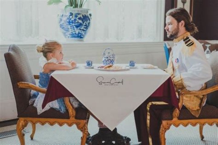 Brent Cobb - Bio, Age, Wiki, Facts and Family