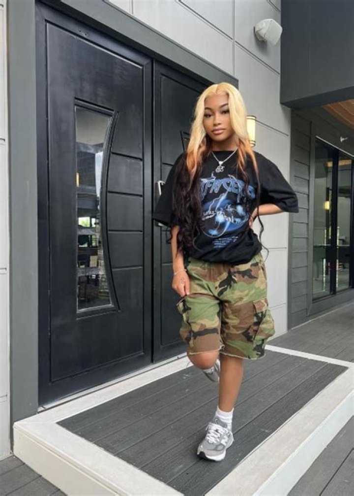 Brittany Kiana (webvideostar) - Wikipedia, Age, Net Worth, Biography , Spotify, TikTok, Facebook, Facts and Family