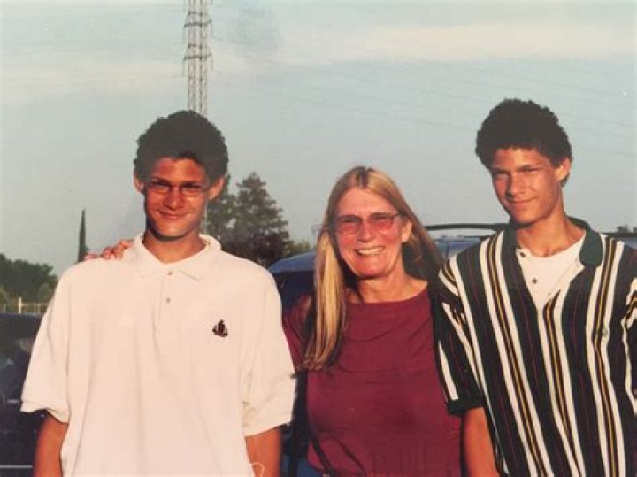 Brook Lopez - Bio, Age, net worth, siblings, height, Wiki, Facts and Family