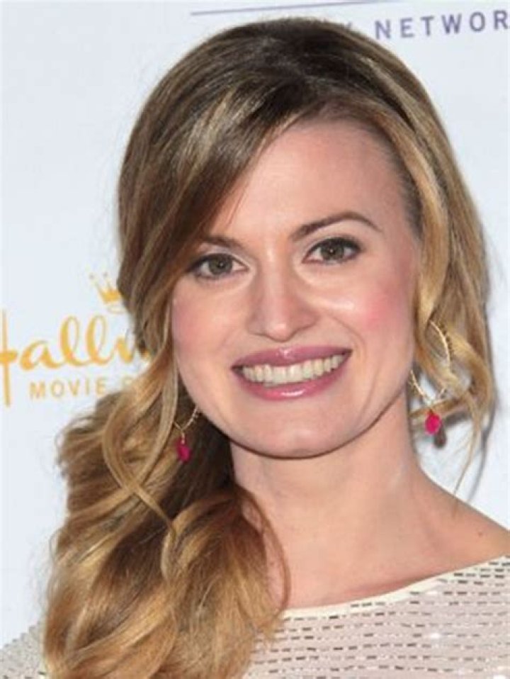 Brooke D'Orsay - Bio, Age, Wiki, Facts and Family