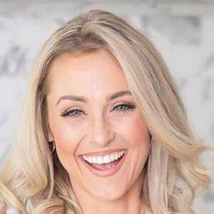 Brooke Raybould: Instagram Star Detailed Bio, Age, Birthday, & Height Insights and more