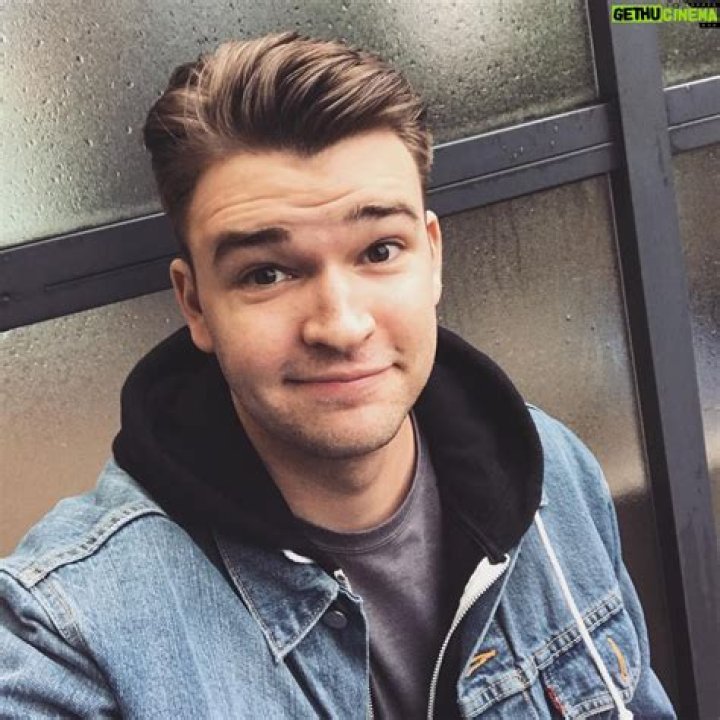 Burkely Duffield - Bio, Age, Wiki, Facts and Family