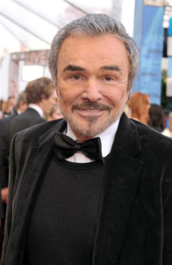 Burt Reynolds - Bio, Age, net worth, height, weight, Wiki, Facts and Family
