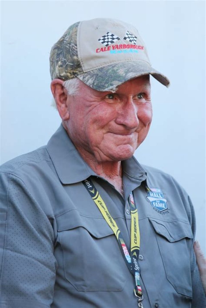 Cale Yarborough - Bio, Age, net worth, Wiki, Facts and Family