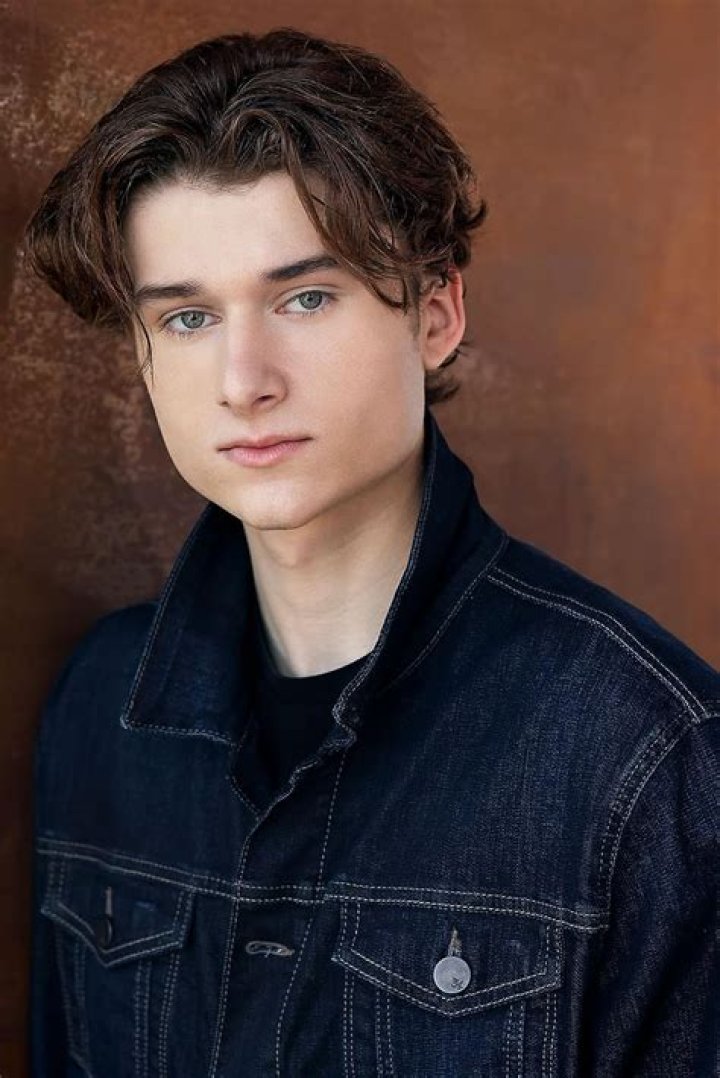 Cameron Brodeur - Bio, Age, Wiki, Facts and Family