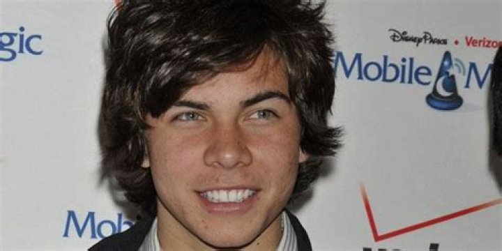 Cameron Quiseng - Bio, Age, Wiki, Facts and Family