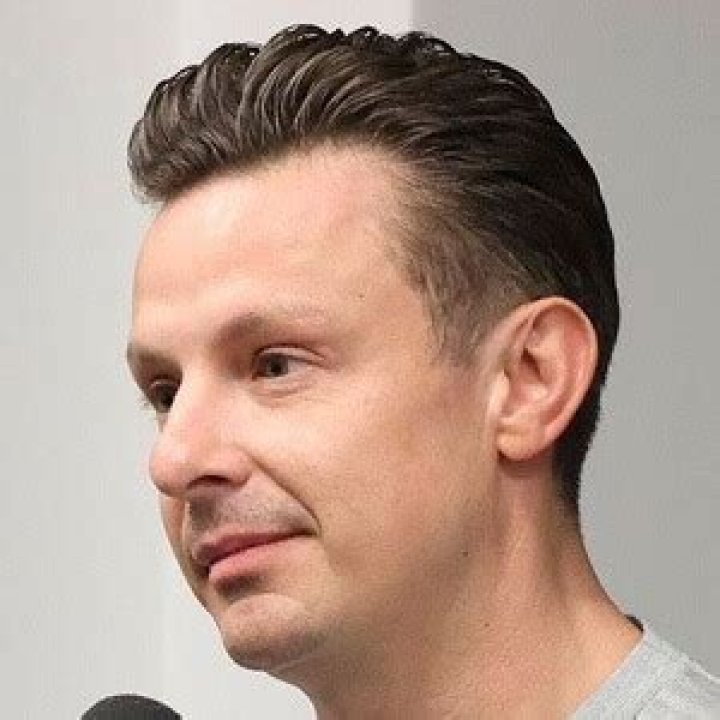 Carl Hartley: Entrepreneur Detailed Bio, Age, Birthday, & Height Insights and more