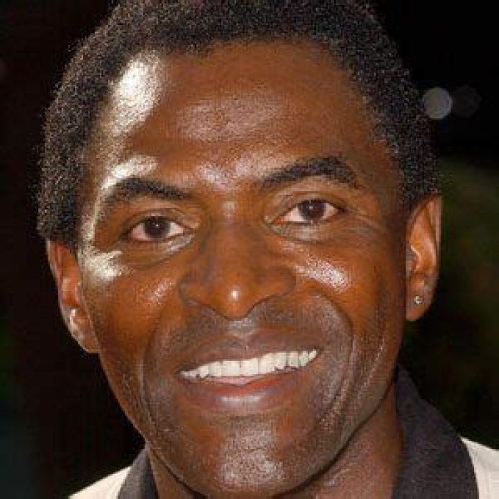 Carl Lumbly - Bio, Age, net worth, height, Wiki, Facts and Family