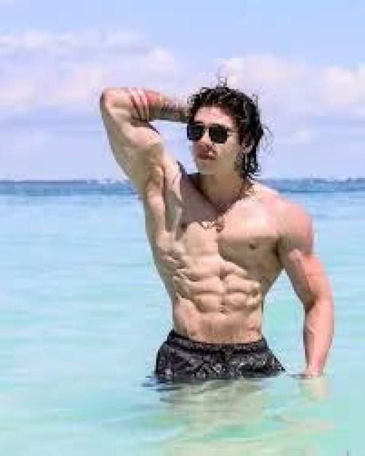 Carlos Belcast - Biography, Age, Wiki, Facts and Family
