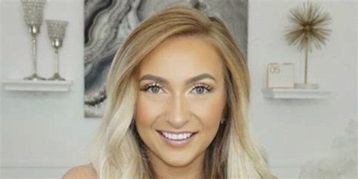 Carrie Dejong-Brown - Bio, Age, Wiki, Facts and Family
