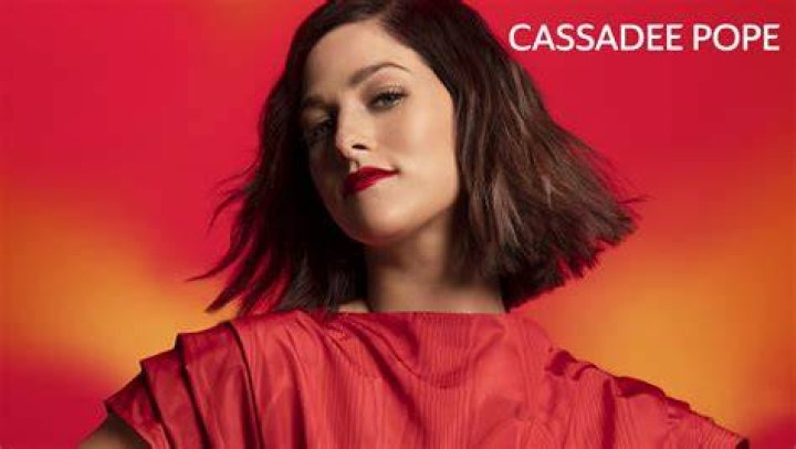 Cassadee Pope - Bio, Age, Wiki, Facts and Family