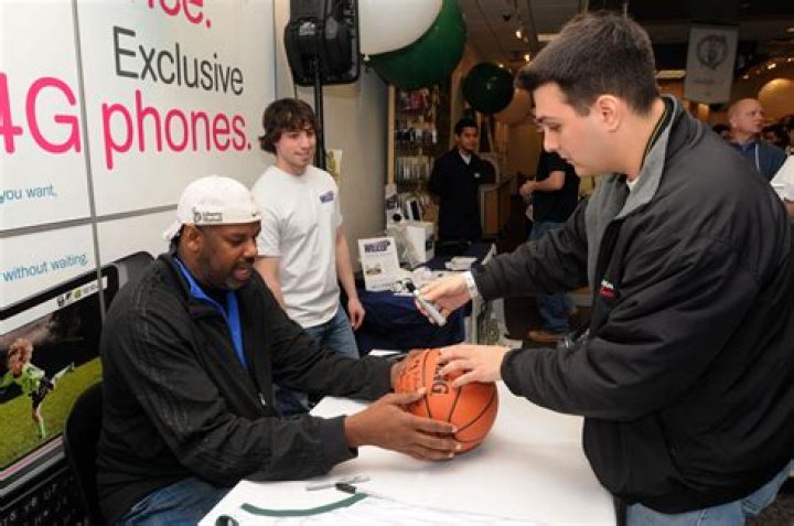 Cedric Maxwell - Bio, Age, Wiki, Facts and Family