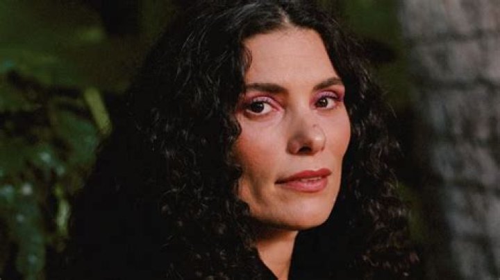 Chani Nicholas - Bio, Age, Wiki, Facts and Family