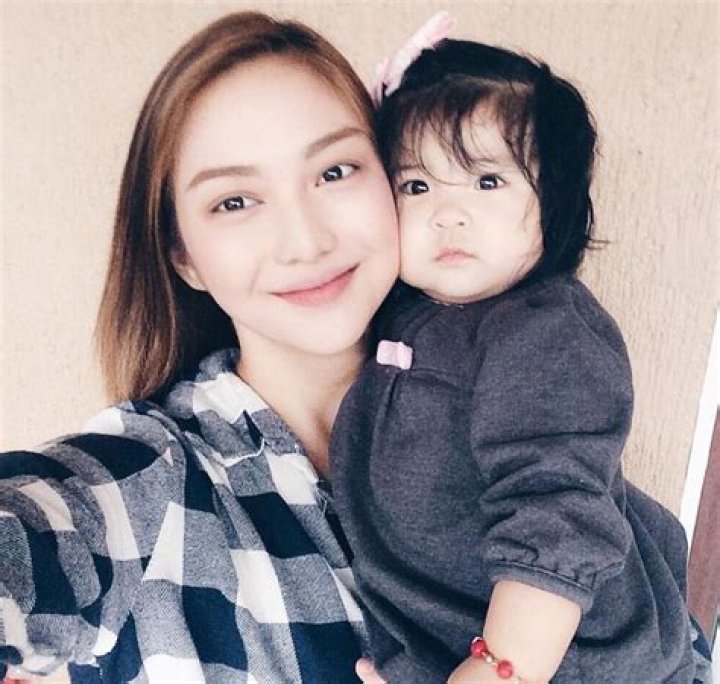 Charlie Dizon - Bio, Age, Wiki, Facts and Family