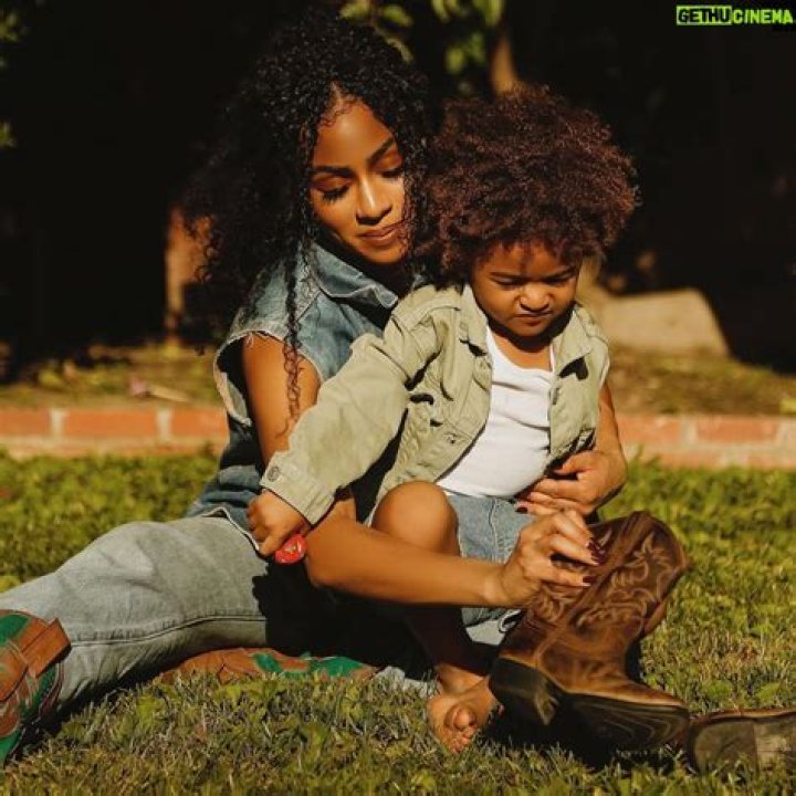 Chelsea Tavares - Bio, Age, Wiki, Facts and Family