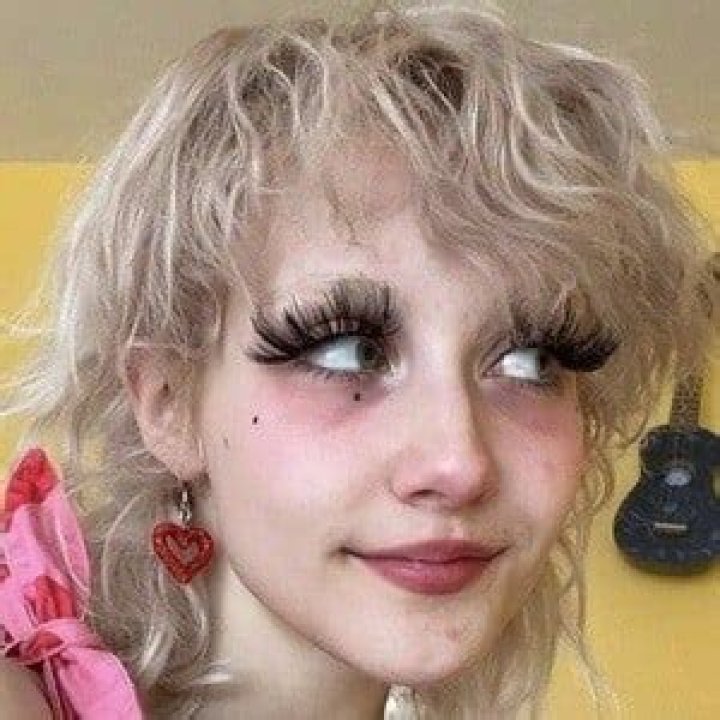 Chloe Moriondo - Bio, Age, Wiki, Facts and Family