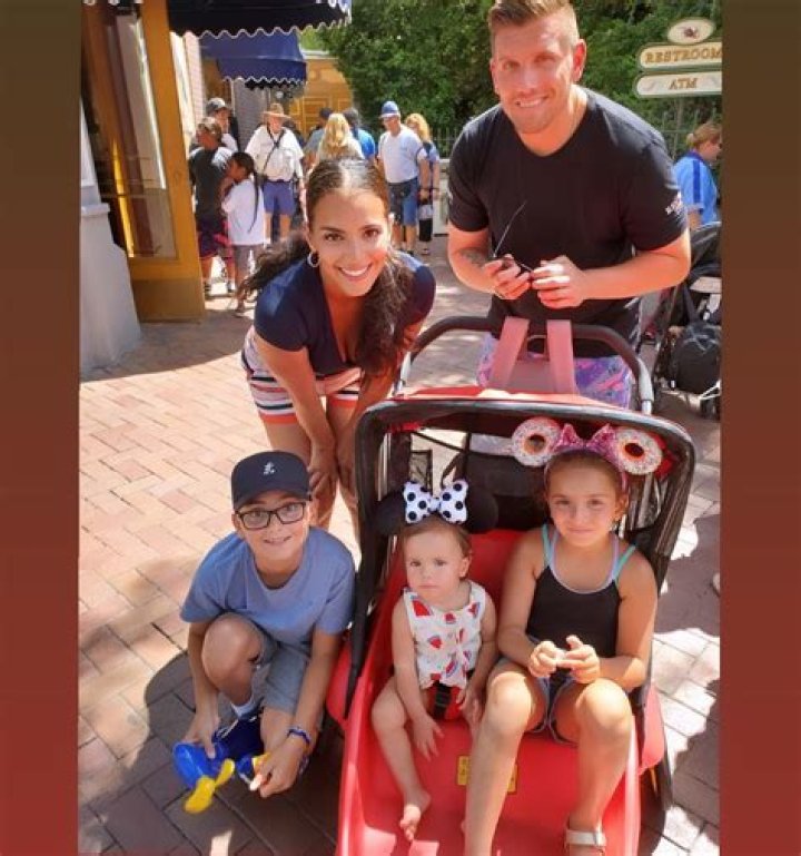 Chris Distefano - Bio, Age, Wiki, Facts and Family