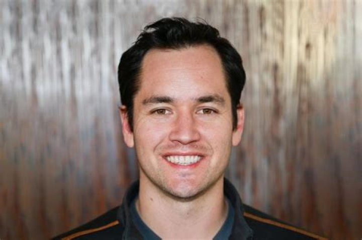 Chris Hulls - Bio, Age, Wiki, Facts and Family
