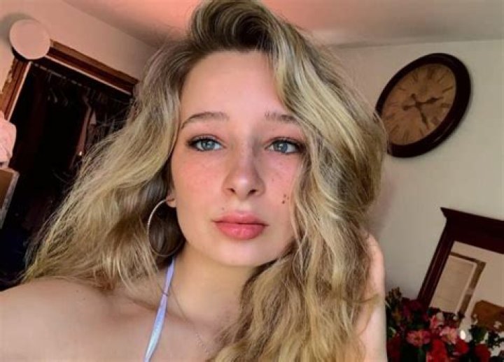Christina Kelly Brinley - Bio, Age, Wiki, Facts and Family