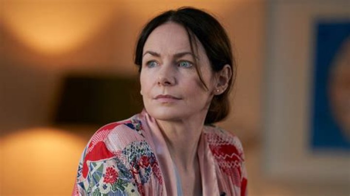 Clare Calbraith - Bio, Age, Wiki, Facts and Family