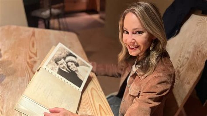 Claudia Cowan - Bio, Age, Wiki, Facts and Family