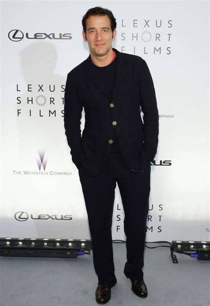 Clive Owen - Bio, Age, net worth, height, Wiki, Facts and Family