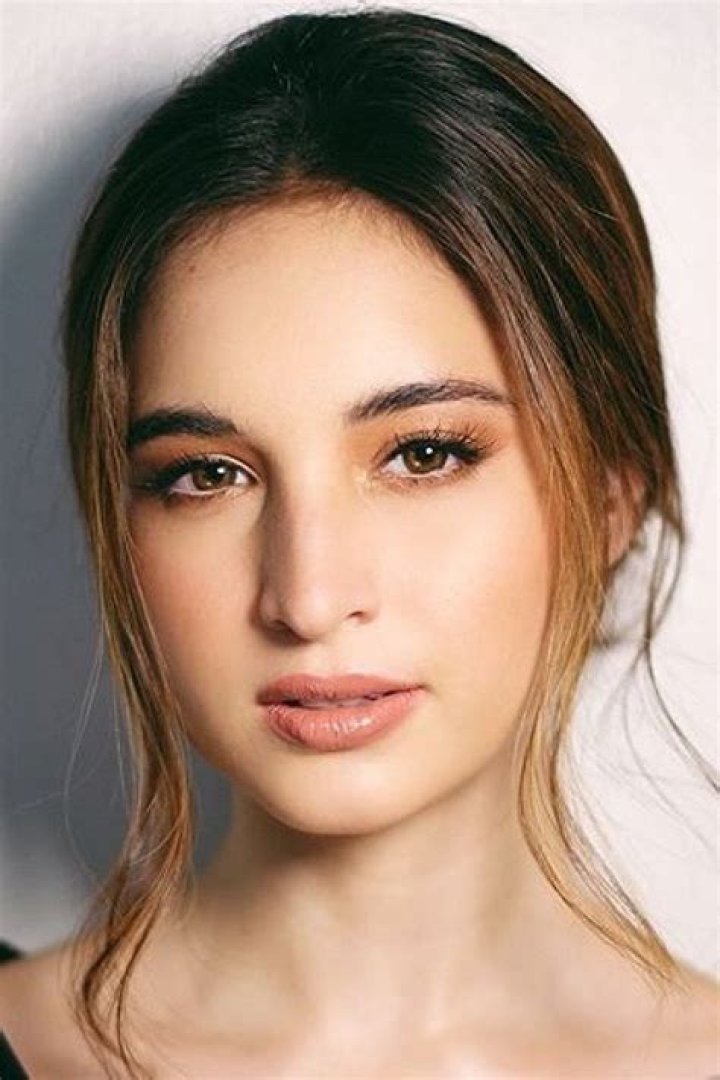 Coleen Garcia - Bio, Age, Wiki, Facts and Family