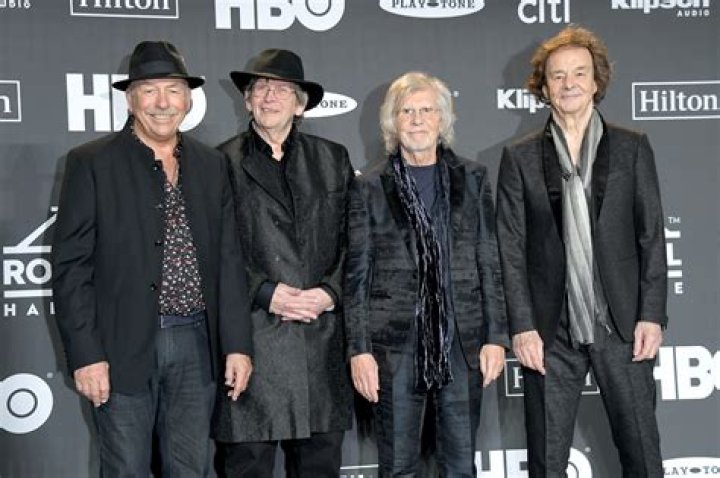 Colin Blunstone - Bio, Age, net worth, Wiki, Facts and Family