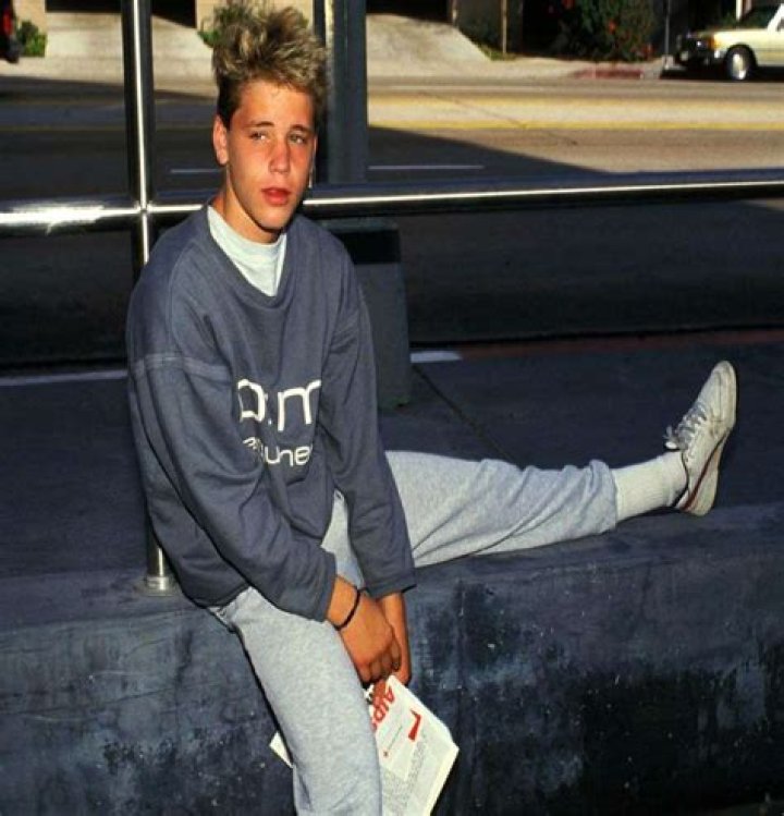 Corey Haim - Bio, Age, net worth, height, weight, Wiki, Facts and Family