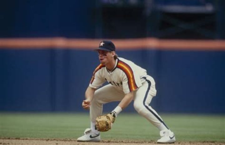 Craig Biggio - Bio, Age, net worth, height, Wiki, Facts and Family