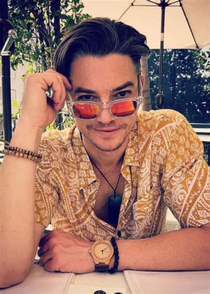 Craig Horner - Bio, Age, height, weight, Wiki, Facts and Family