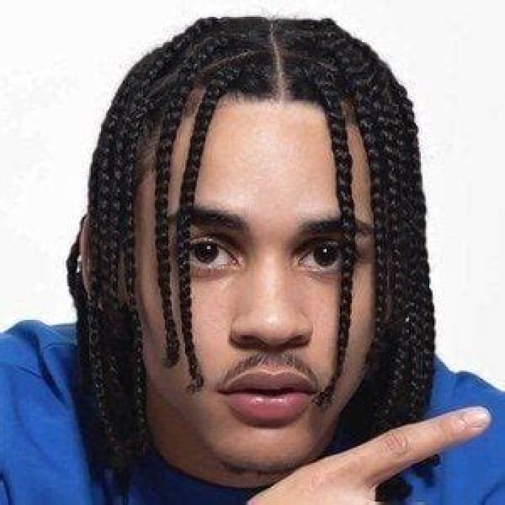 Curly Savv - Bio, Age, Wiki, Facts and Family