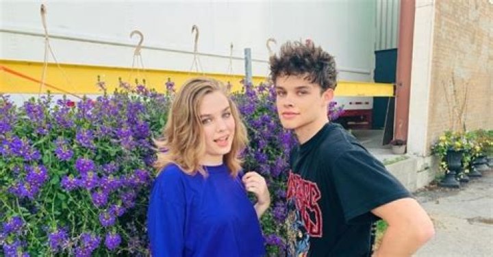 Curran Walters - Bio, Age, height, weight, Wiki, Facts and Family