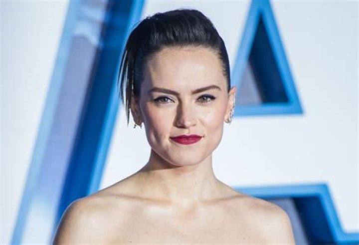 Daisy Ridley - Bio, Age, Wiki, Facts and Family