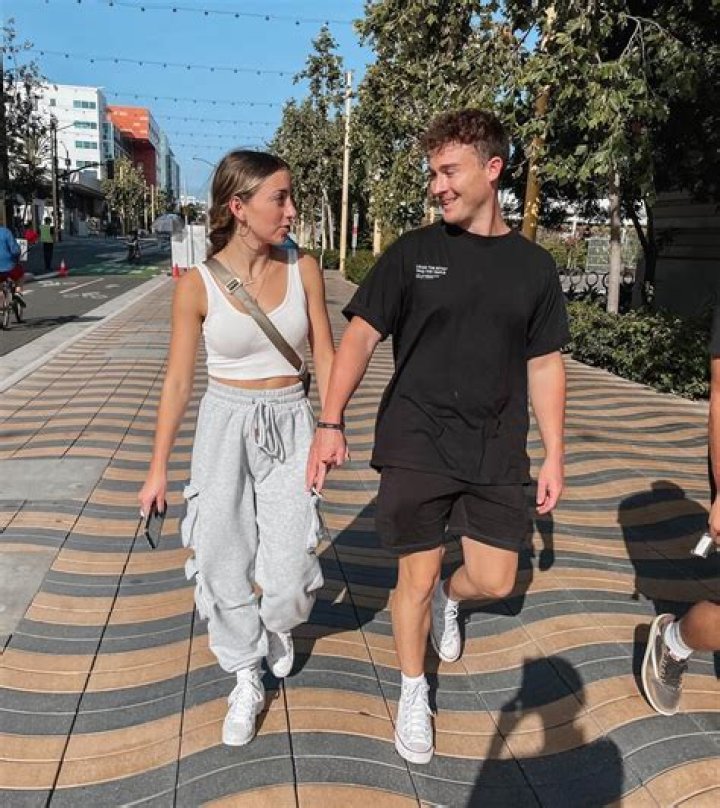 Dakota Blackburn (familymember) - Wikipedia, Age, Net Worth, Biography , Spotify, TikTok, Facebook, Facts and Family
