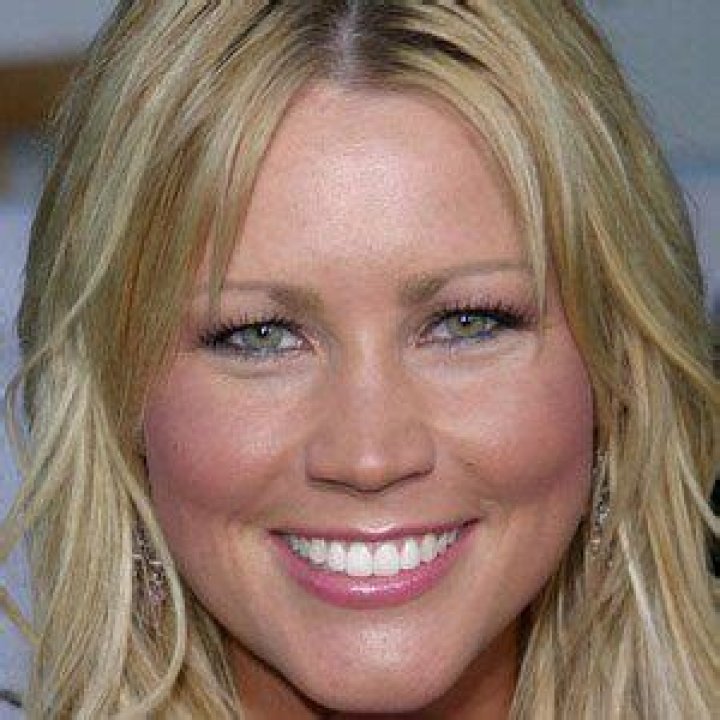 Dalene Kurtis - Bio, Age, Wiki, Facts and Family
