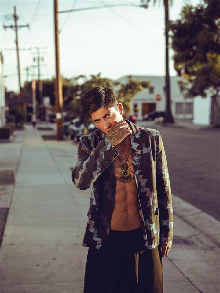 Daniel Bamdad - Bio, Age, Wiki, Facts and Family