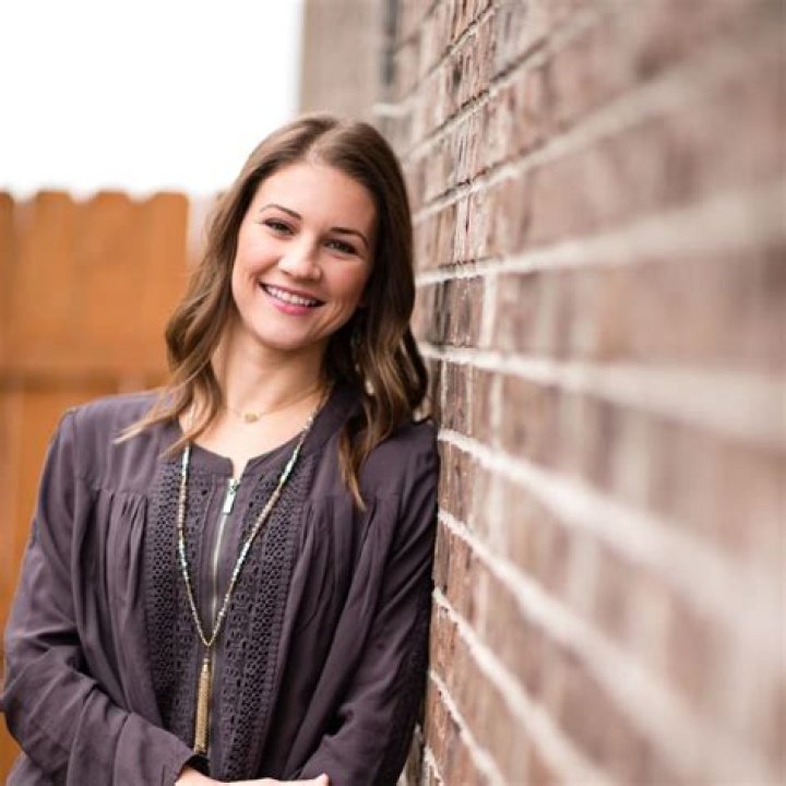 Danielle Busby - Bio, Age, Wiki, Facts and Family