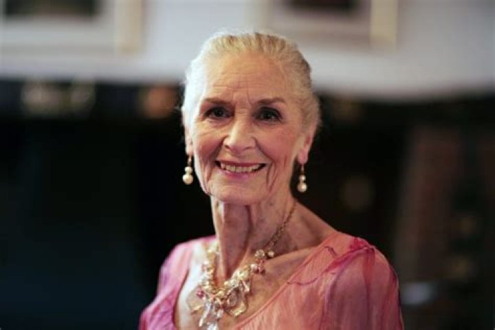 Daphne Selfe - Bio, Age, Wiki, Facts and Family