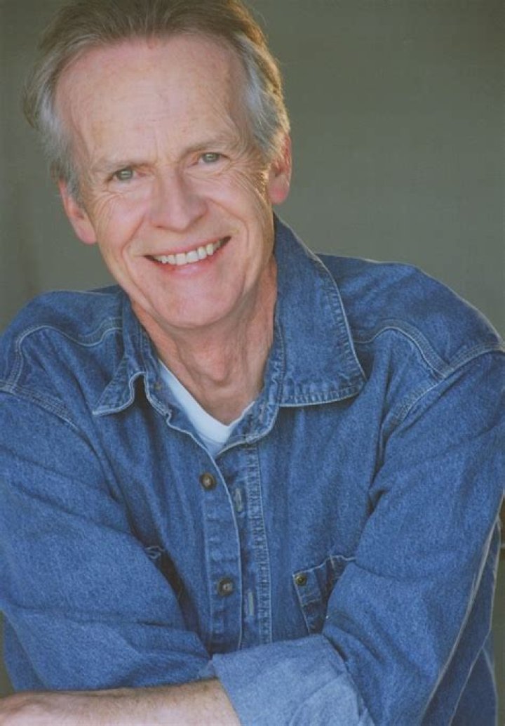 David Clennon - Bio, Age, height, Wiki, Facts and Family
