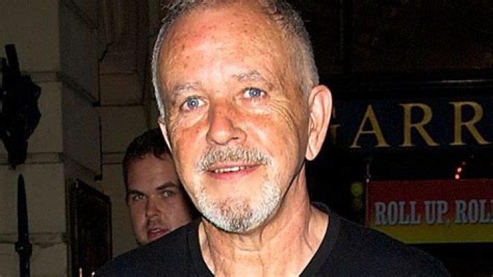 David Essex - Bio, Age, net worth, height, Wiki, Facts and Family