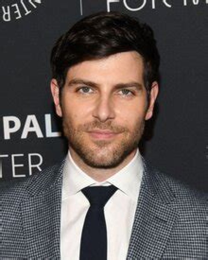 David Giuntoli - Bio, Age, net worth, height, Wiki, Facts and Family