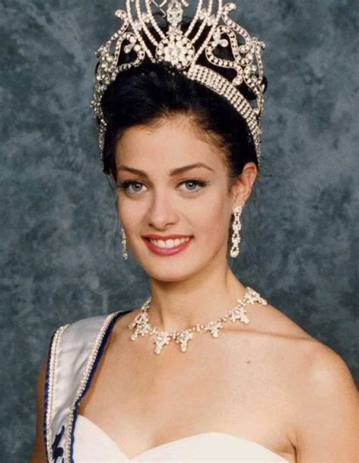 Dayanara Torres - Bio, Age, Wiki, Facts and Family