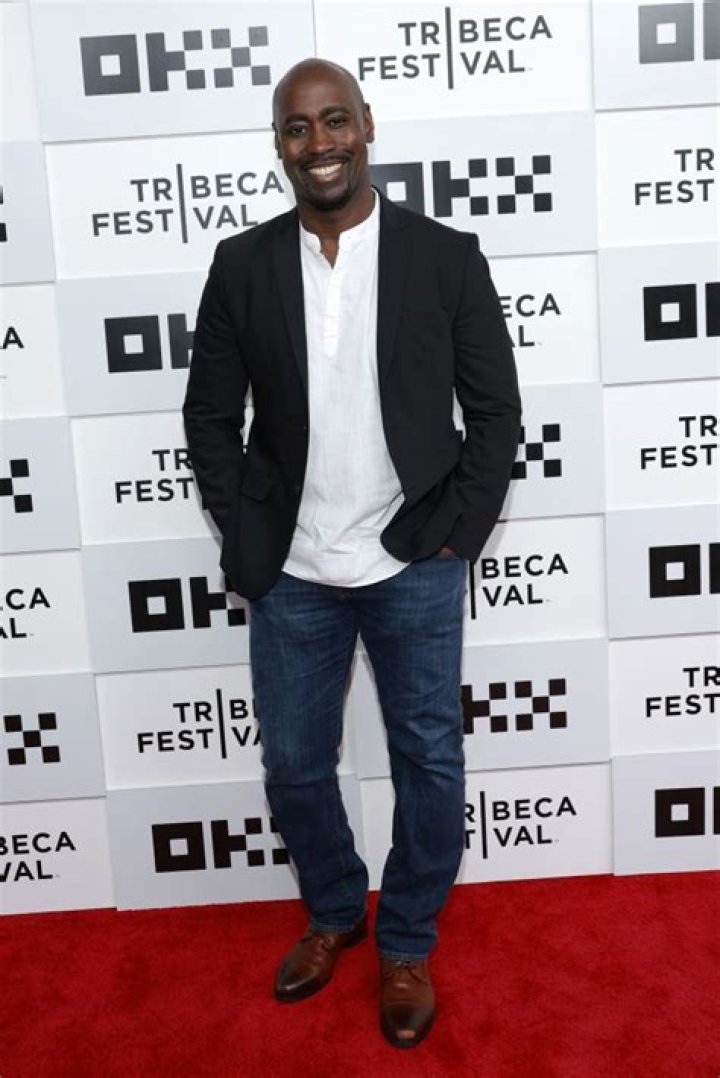 DB Woodside - Bio, Age, height, Wiki, Facts and Family